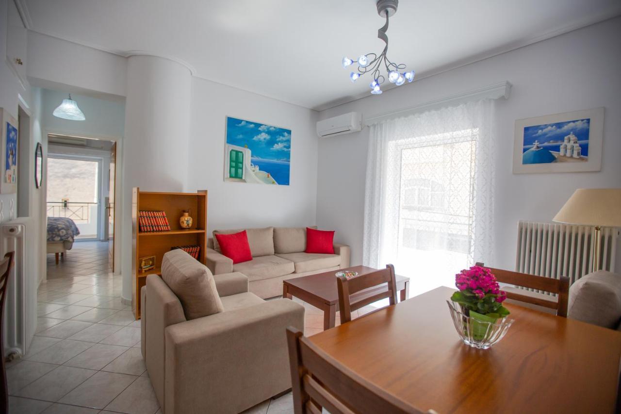 Poly'S Charming Home - City Center & Near The Beach 2Bedroom Apartment 나프팍토스 외부 사진