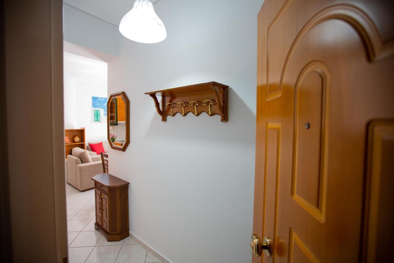 Poly'S Charming Home - City Center & Near The Beach 2Bedroom Apartment 나프팍토스 외부 사진