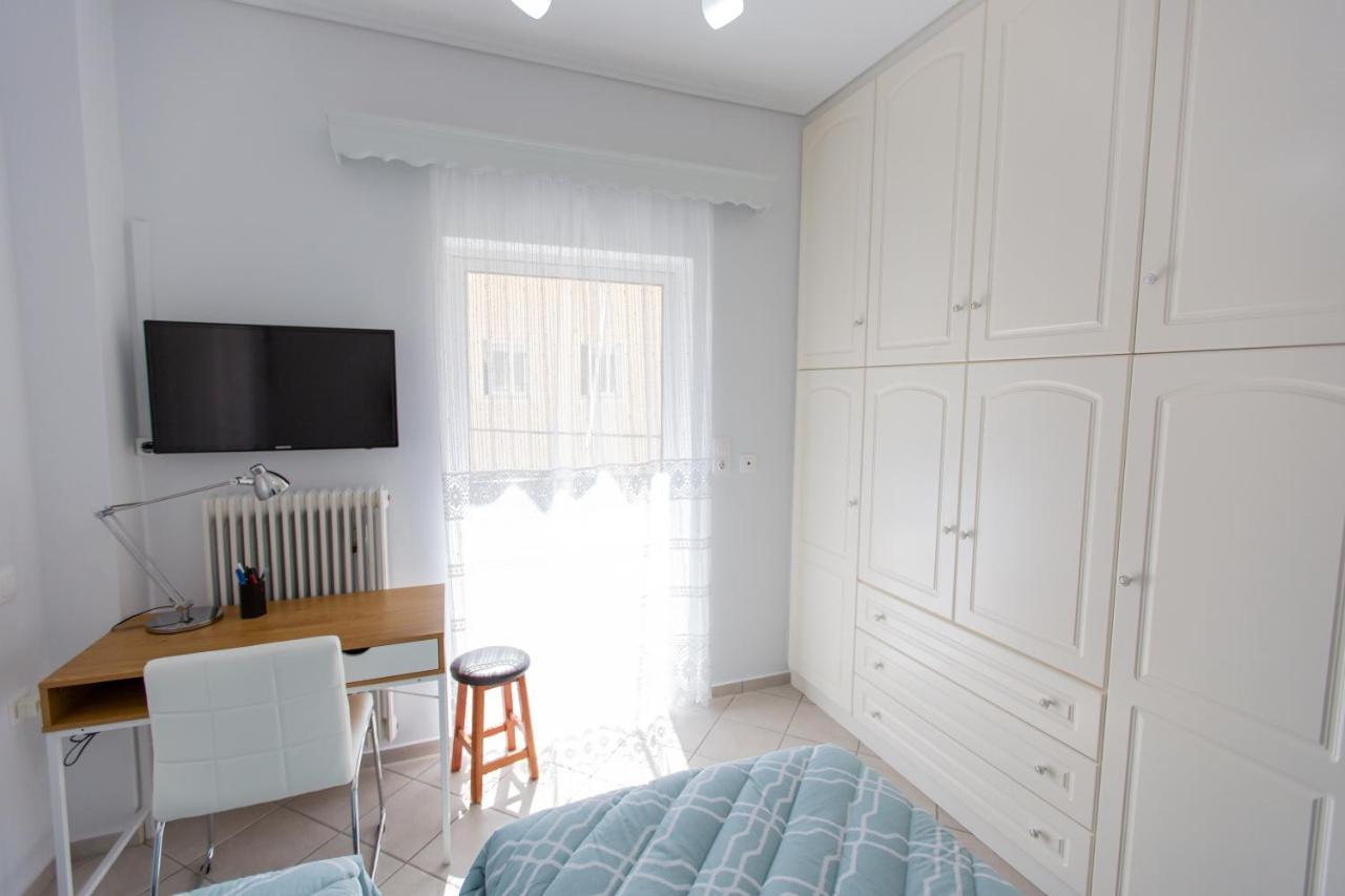 Poly'S Charming Home - City Center & Near The Beach 2Bedroom Apartment 나프팍토스 외부 사진